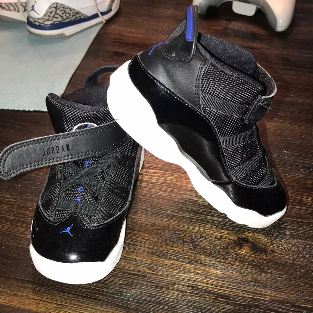 Jordan’s Size 9 C